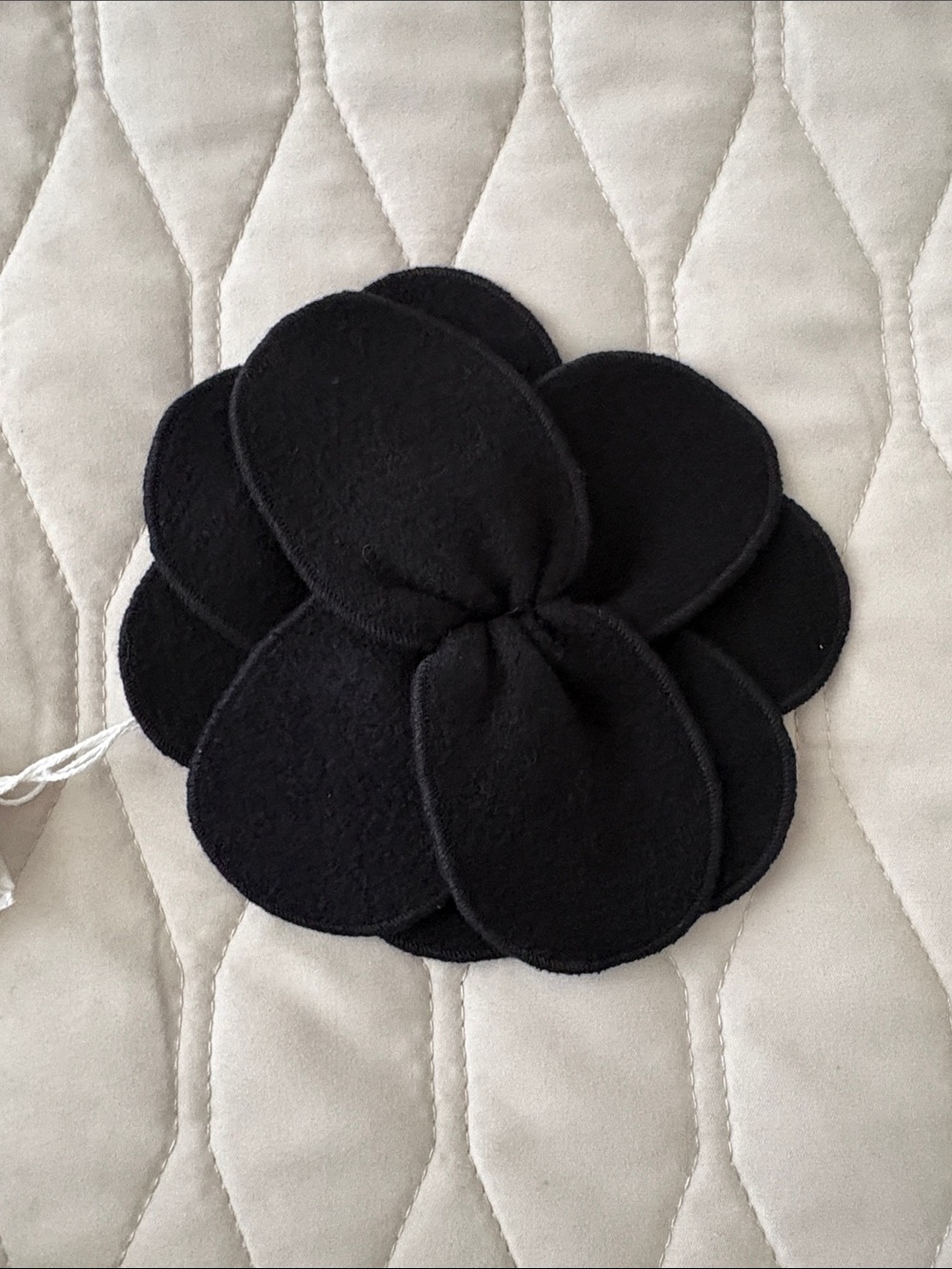 Anne Fontaine Black Floral Pin Clip - Women Accessories